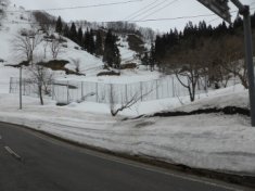 平成27年度(明許)雪に強いみちづくり事業(補助・推進費)主要地方道米沢飯豊線雪崩防護柵設置工事