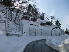 一般県道川谷十町歩線地域自主戦略(雪寒)雪崩柵工事